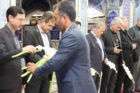 گلباران مزار شهدا توسط معاون وزیر و همراهان