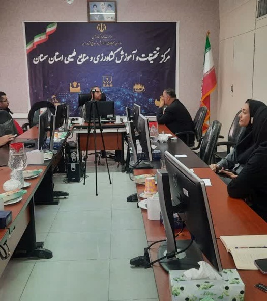 برگزاری نشست تخصصی ارزیابی مخاطرات اقلیمی و راهکارهای مهار کانونهای گردوغبار در استان سمنان