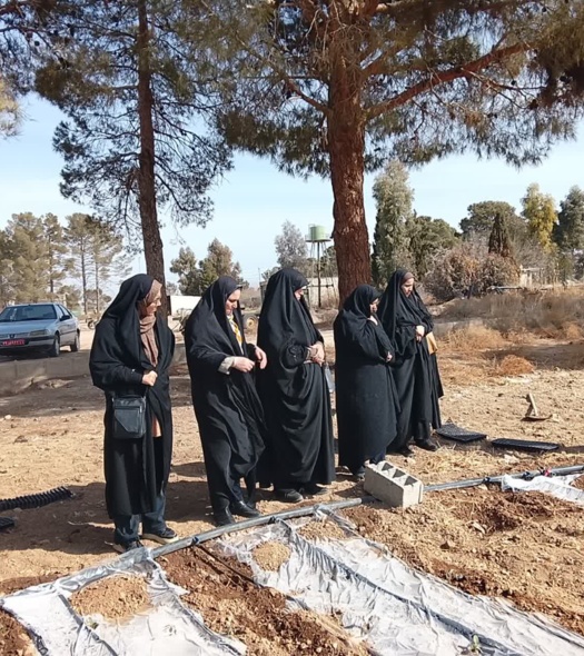 بازدید بسیجیان شهرستان سمنان از ایستگاه تحقیقات کشاورزی و کارگاه‌های آموزشی مرکز