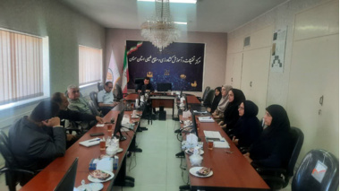نشست هم‌اندیشی واحدهای فناور و محققان مرکز سمنان
