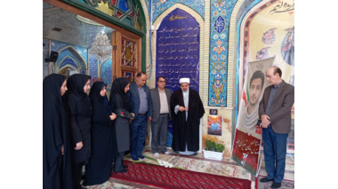 تجدید میثاق کارکنان مرکز تحقیقات و آموزش کشاورزی و منابع طبیعی استان سمنان با آرمان‌های شهدا همزمان با هفته آموزش